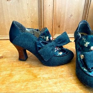 Size 6 adorable shooties